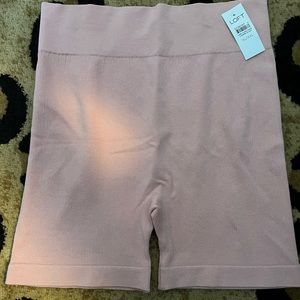 COPY - NWT Size XL/XXL Loft Light Pink High Waist Biker Shorts Ribbed